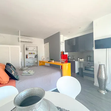 Apartment Unique With Amazing Terrace Centre *