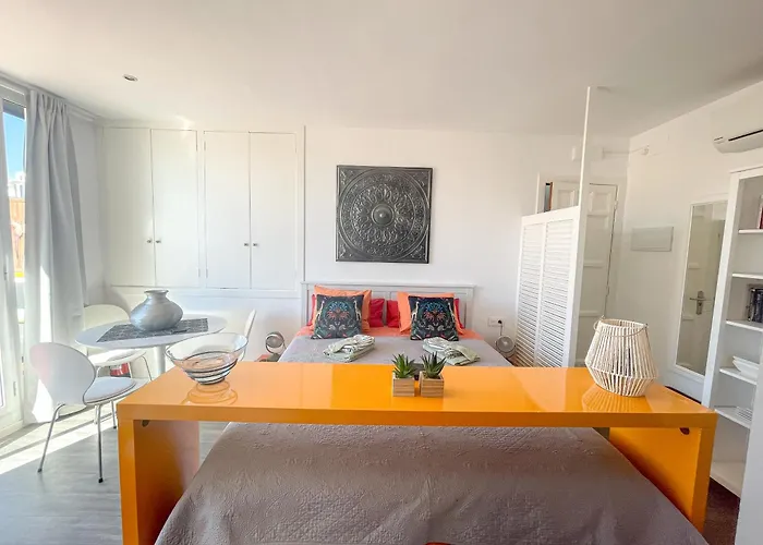 Unique With Amazing Terrace Centre